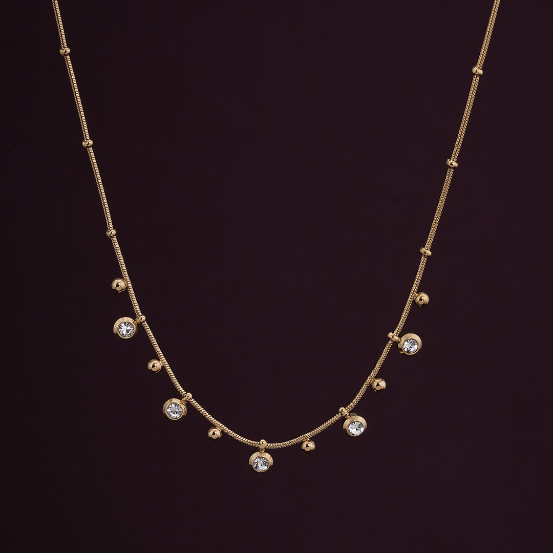 Shimmering diamond chain necklace