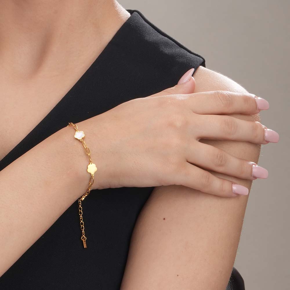 Lucky four leaf clover bracelet