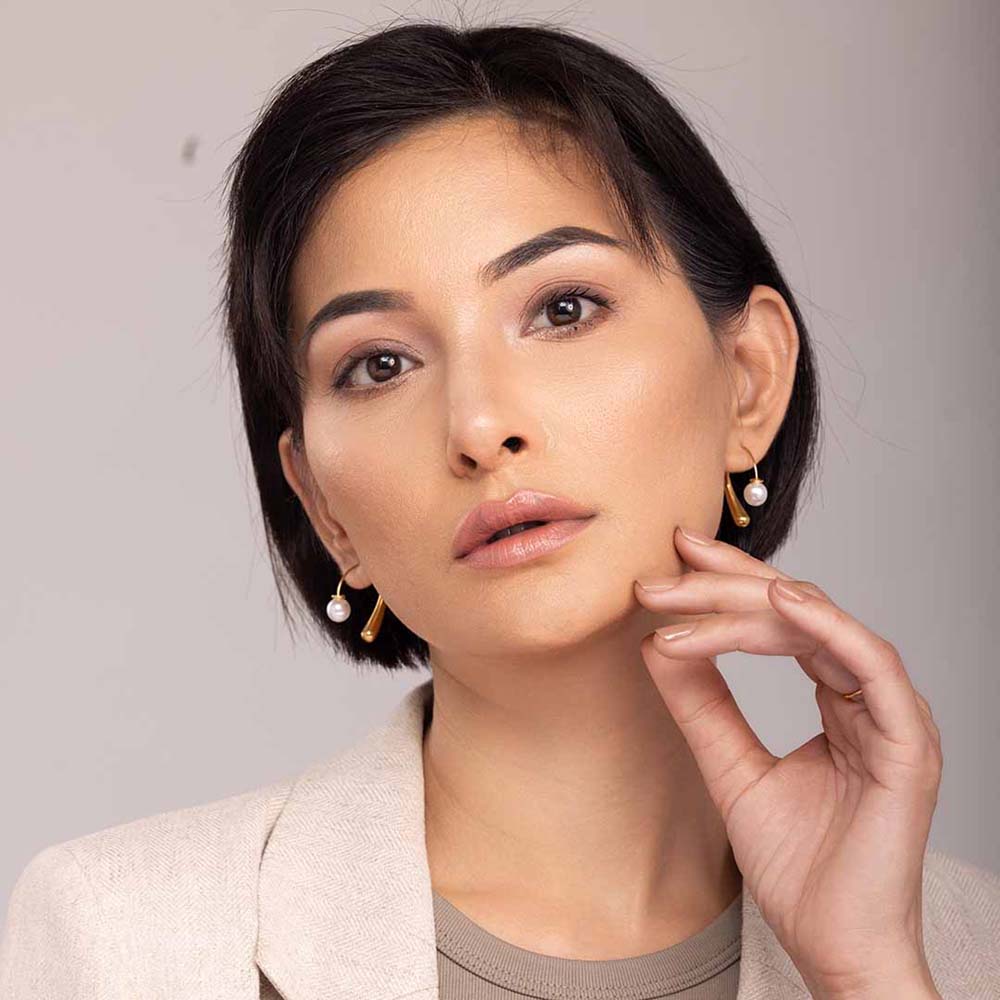 Pearl hook earrings