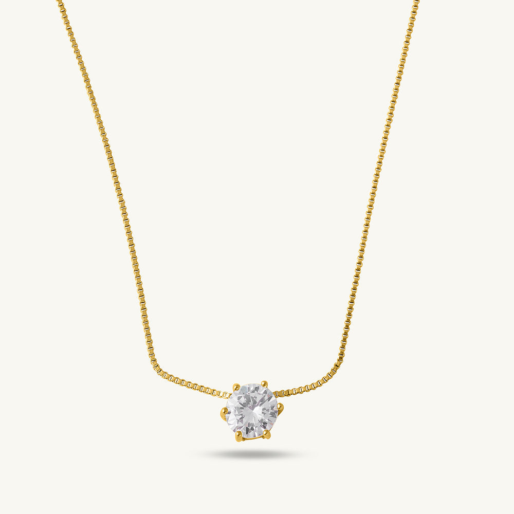 Round solitaire necklace