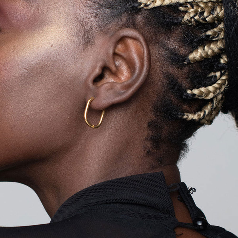 Plain oval hoop earrings