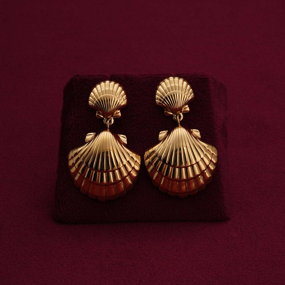 Shell drop earrings