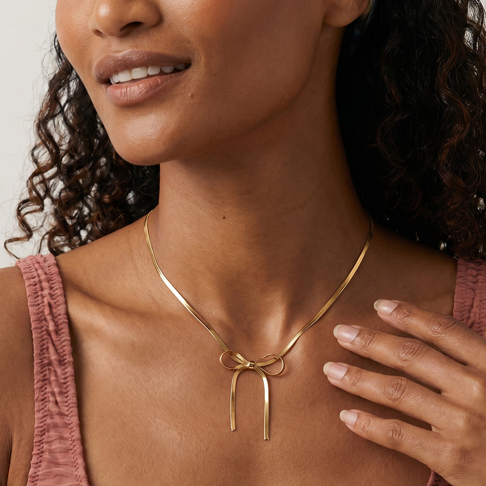 Graceful Bow Knot Necklace