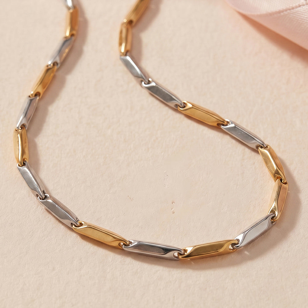 Bold dual tone geometric link chain