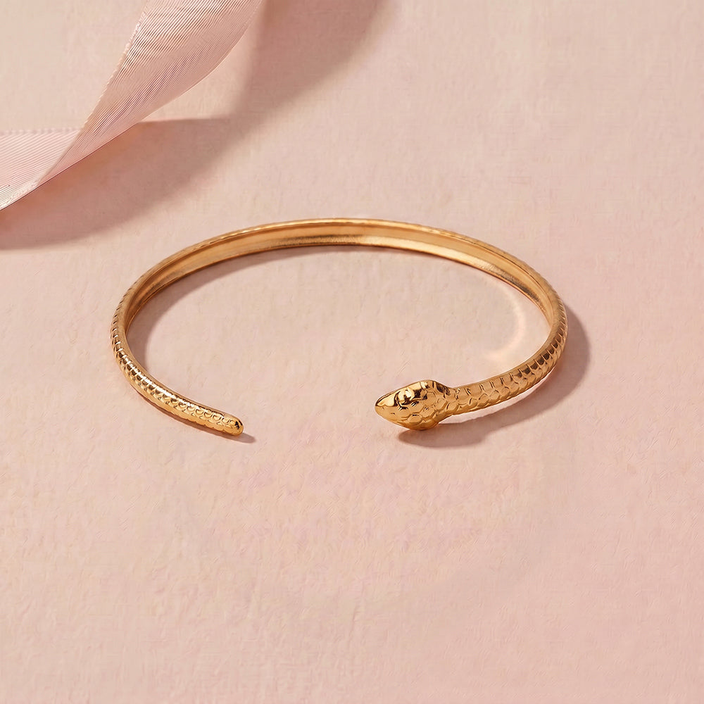 Texture Snake Curve Cuff Bracelet