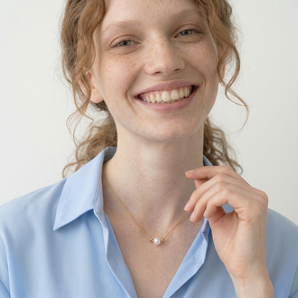 Pearl orbit necklace