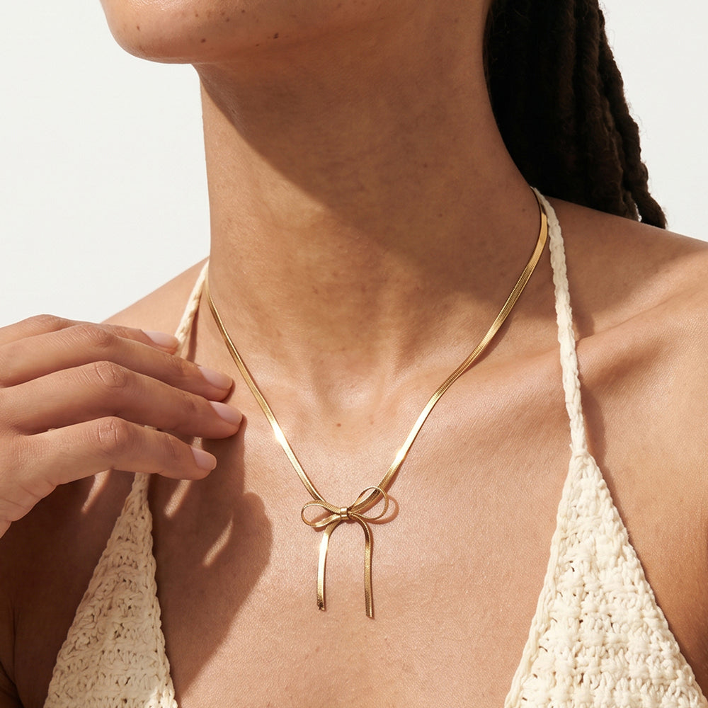 Graceful Bow Knot Necklace