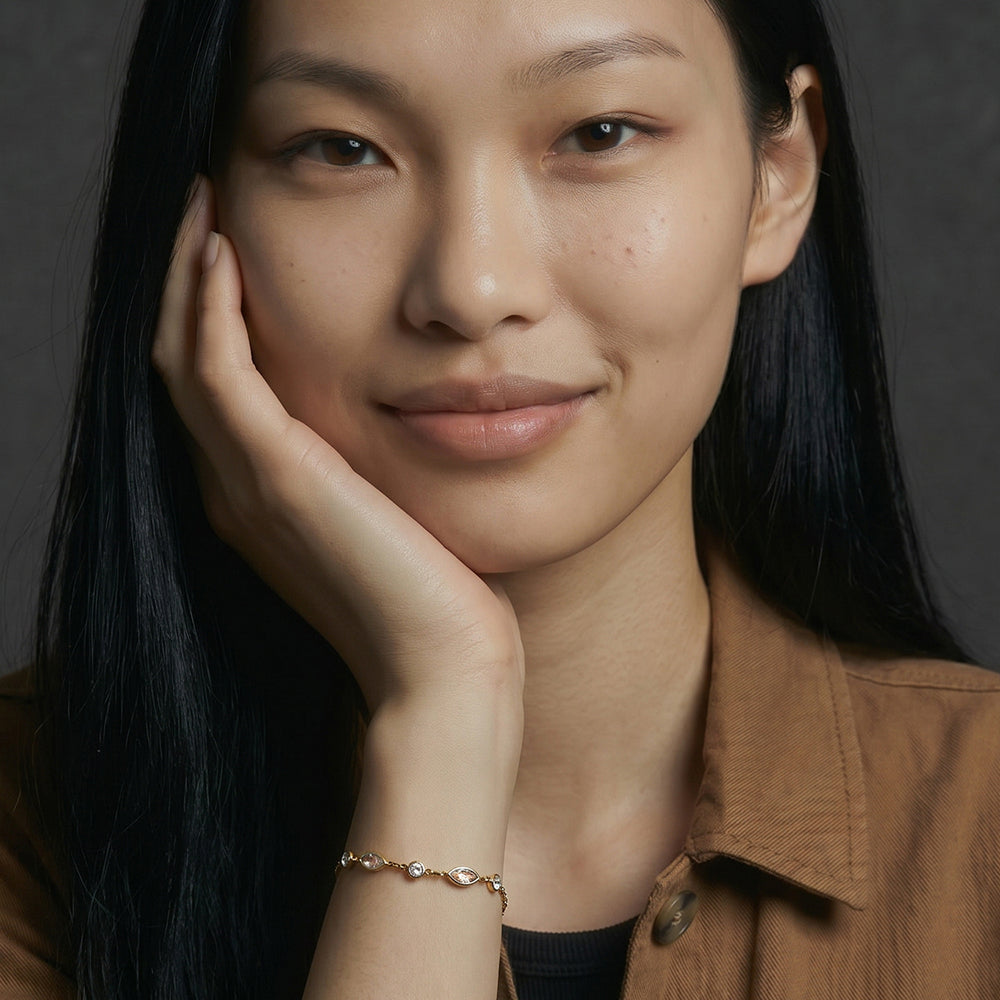 Oval Orbit Spark Chain Bracelet