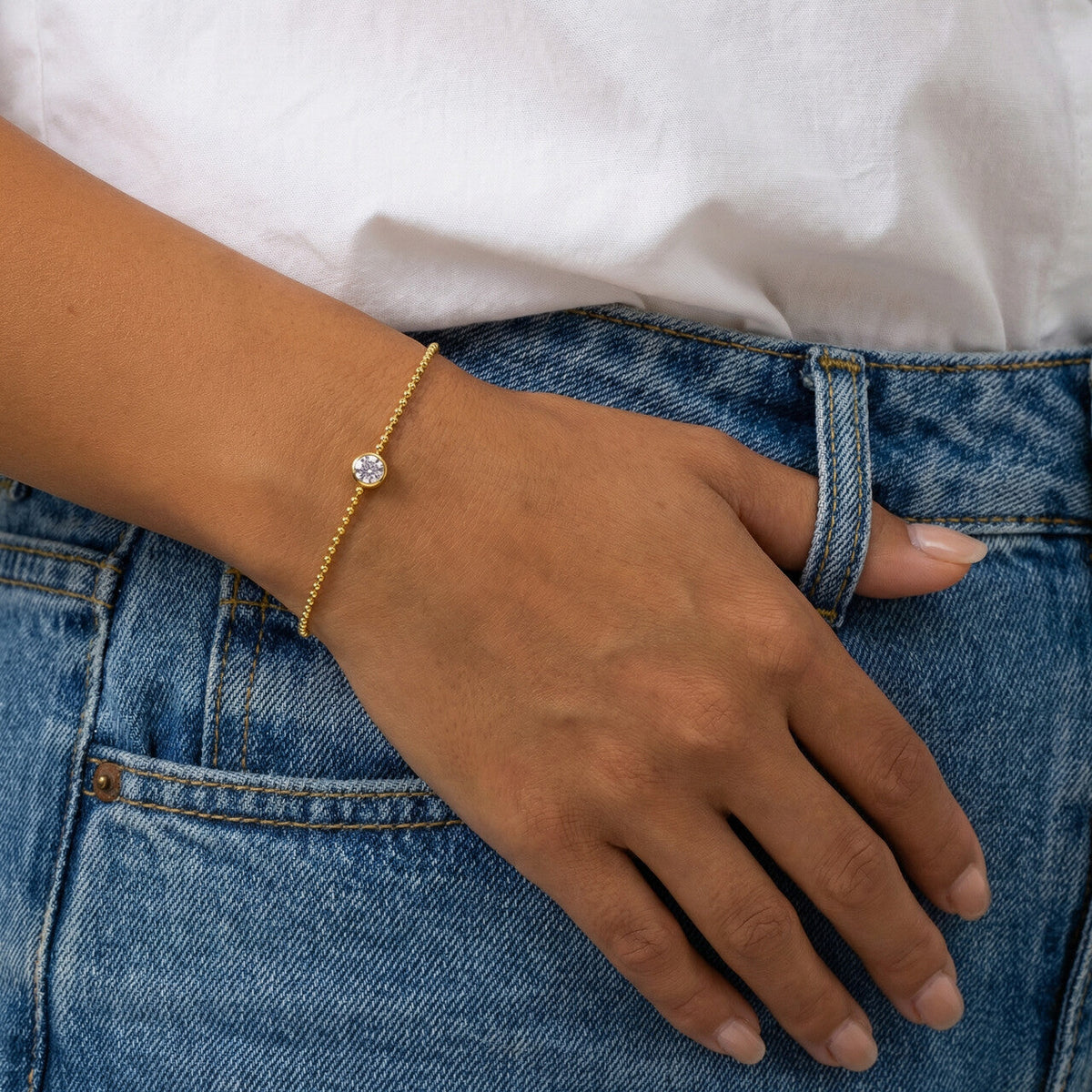 Solitary spark bracelet