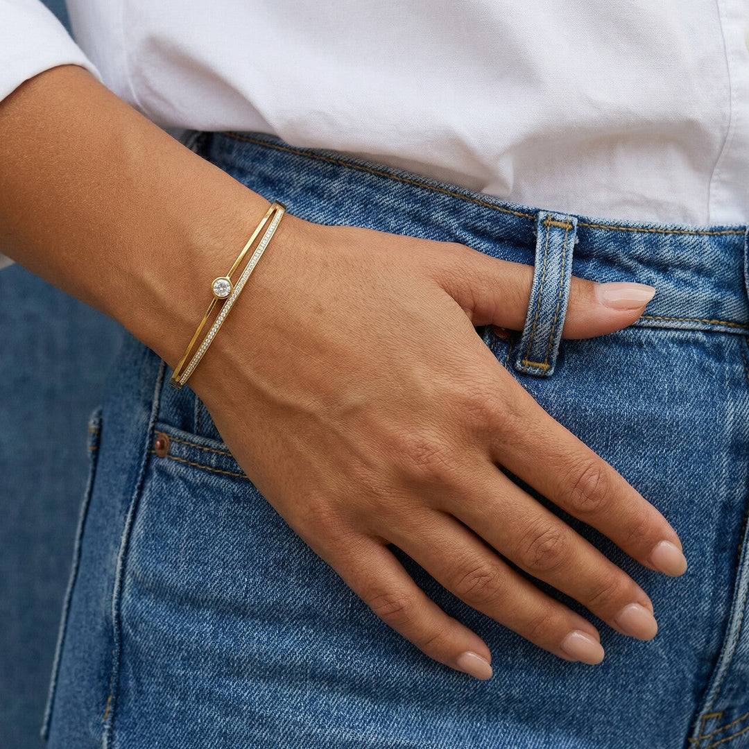 Women's Exquisite 18K Gold-Plated Bracelet with Stones