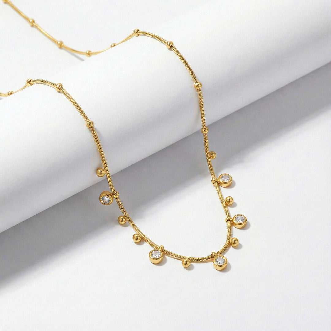Shimmering Diamond Chain Necklace